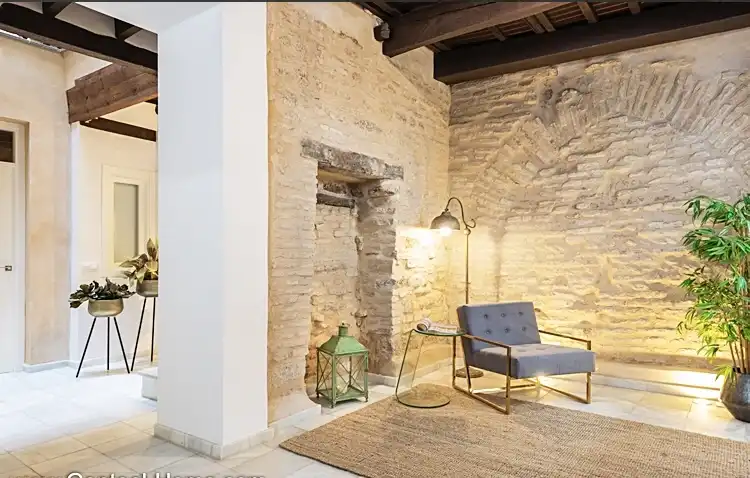 Houses for rent in Calle Juan de Mesa, 6, Santa Catalina Houses for rent in Sevilla with Air Conditioner, Heating and Private garden