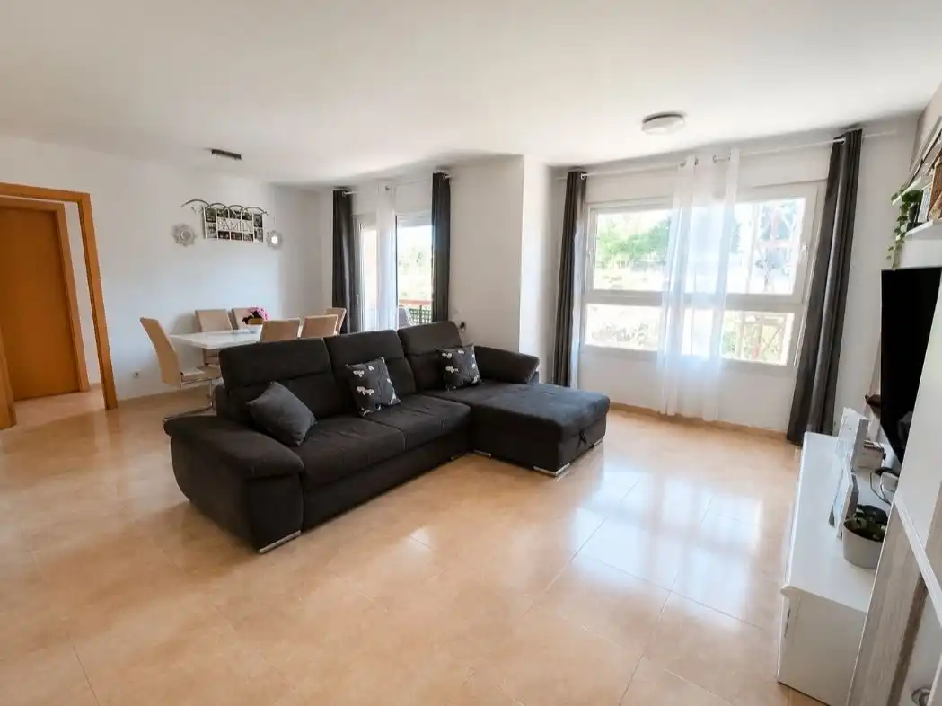 Sala de estar de Piso en venta en Teulada con Terraza, Trastero y Amueblado