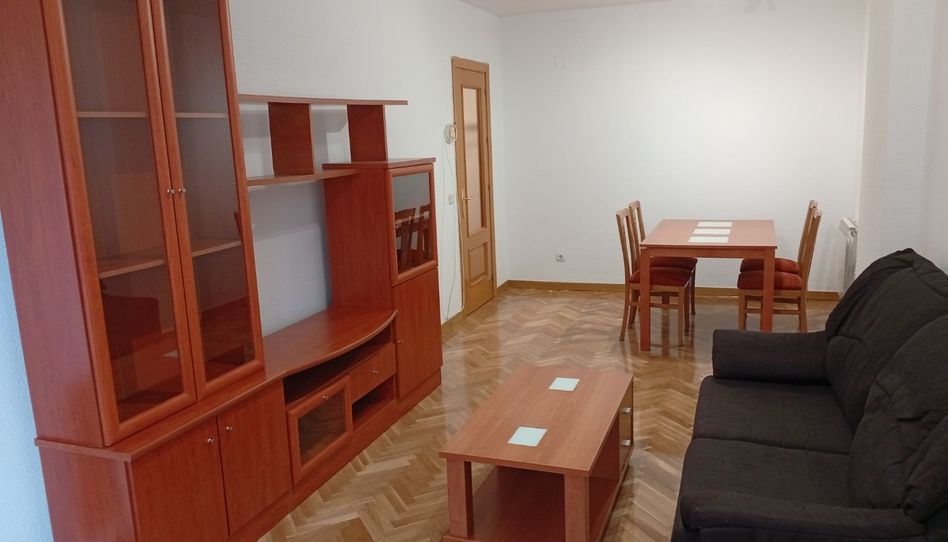 Wohnung zur Miete in Calle de Rafael Bergamín, 6, San Juan Bautista, Madrid Capital - Bild 1 Foto 1 von Wohnung zur Miete in Calle de Rafael Bergamín, 6, San Juan Bautista, Madrid Capital
