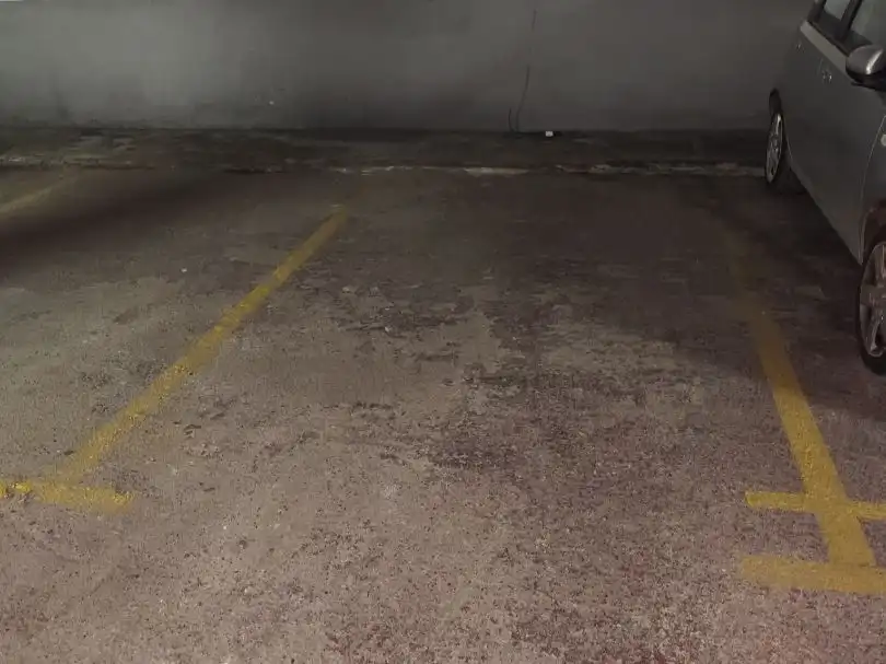 Parkplatz von Wohnung zur Miete in  Sevilla Capital mit Klimaanlage und Schwimmbad