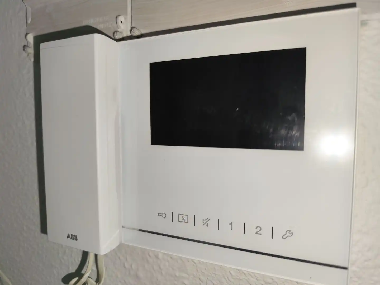 Außenansicht von Wohnung zur Miete in  Sevilla Capital mit Klimaanlage und Schwimmbad
