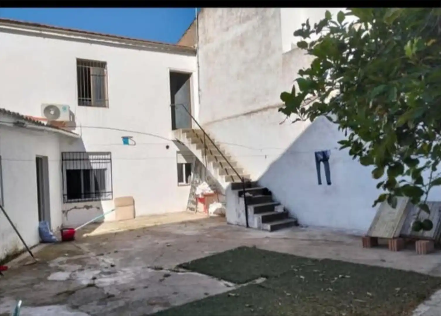 Exterior view of Houses for sale in El Viso