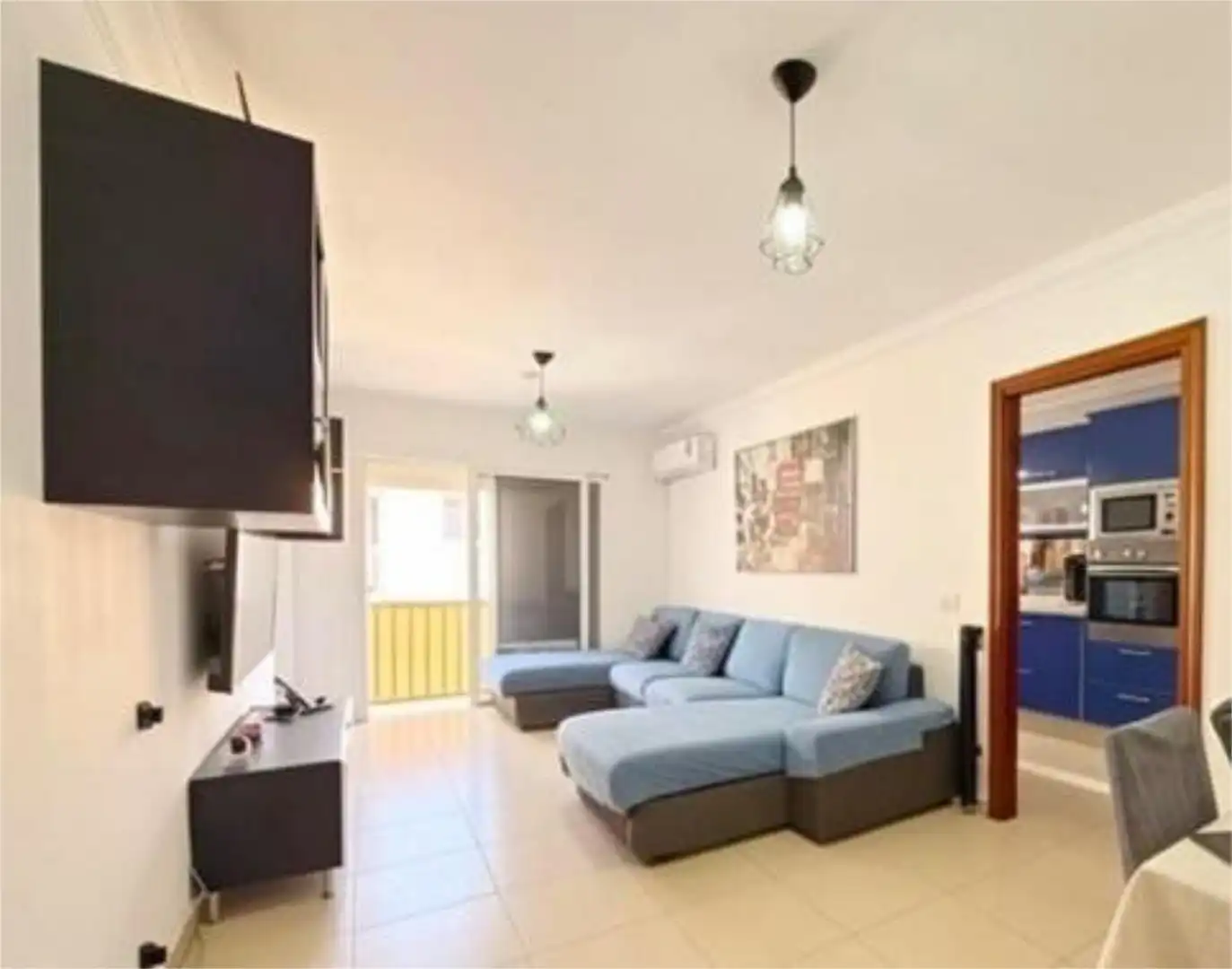 Piso en venta en Argana Alta - Maneje Sala de estar de Piso en venta en Arrecife con Trastero y Amueblado