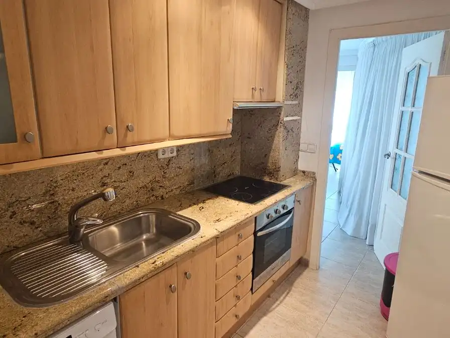 Flat for sale in Avenida del Mediterráneo, 31, Playa Levante Kitchen of Flat for sale in Benidorm with Air Conditioner, Terrace and Swimming Pool