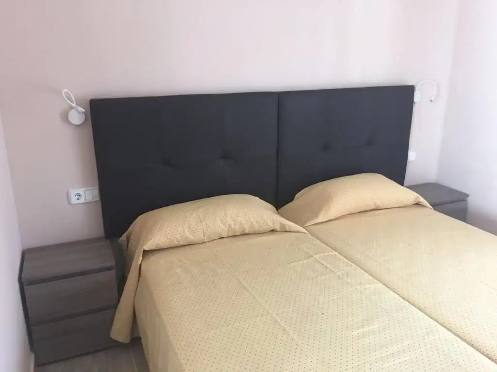 Flat for sale in Avenida del Mediterráneo, 31, Playa Levante Bedroom of Flat for sale in Benidorm with Air Conditioner, Terrace and Swimming Pool