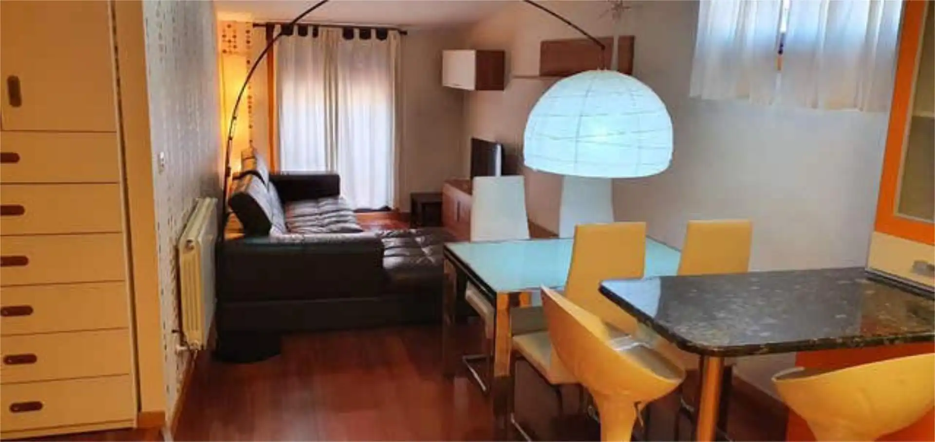 Piso de alquiler en Tomiño Sala de estar de Piso de alquiler en Tomiño con Calefacción, Terraza y Amueblado