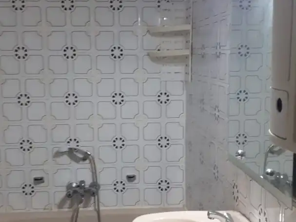 Baño de Piso de alquiler en Monforte de Lemos con Calefacción y Amueblado
