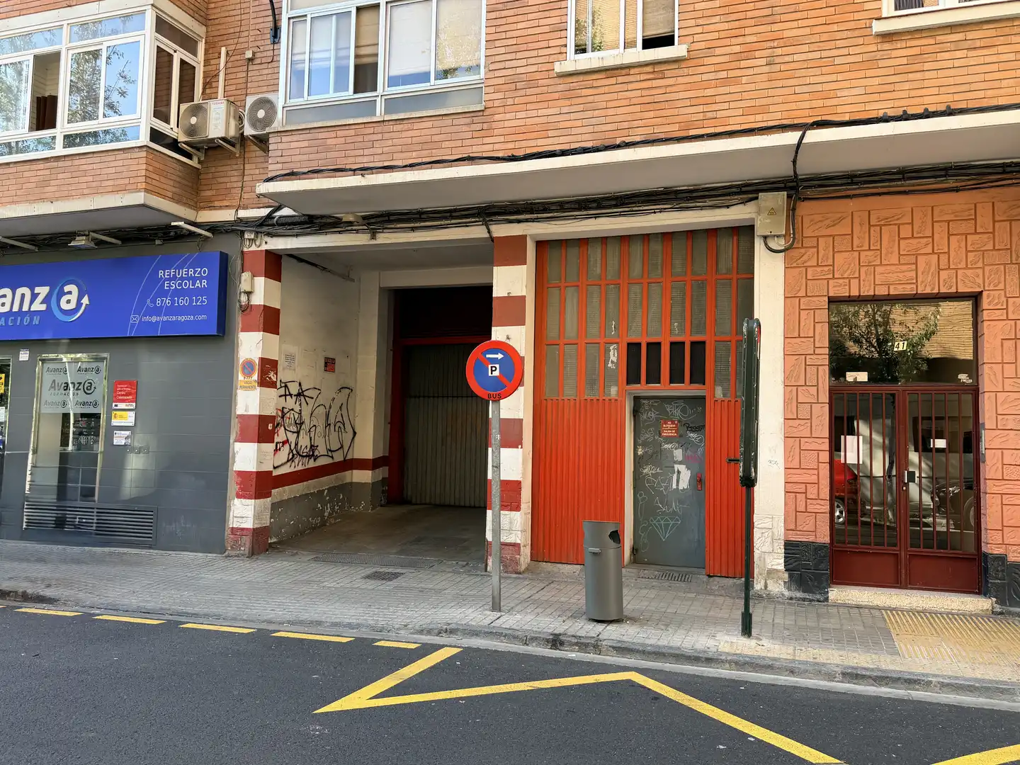 Garage zur Miete in Calle del Doctor Julián Sanz Ibáñez, 41, La Bozada – Parque Delicias Parkplatz von Garage zur Miete in Zaragoza