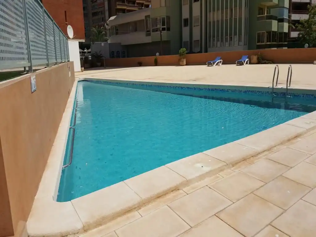 Flat for sale in Avenida del Mediterráneo, 31, Playa Levante Swimming pool of Flat for sale in Benidorm with Air Conditioner, Terrace and Swimming Pool