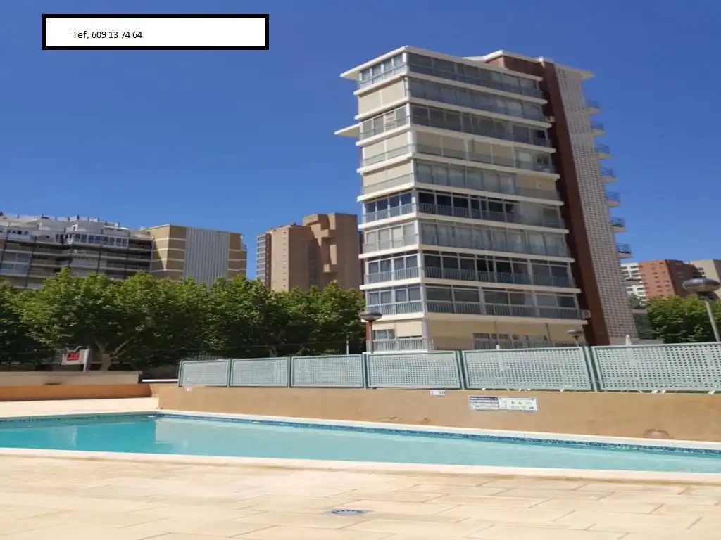 Flat for sale in Avenida del Mediterráneo, 31, Playa Levante Swimming pool of Flat for sale in Benidorm with Air Conditioner, Terrace and Swimming Pool