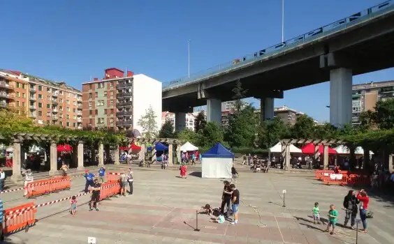 Piso en venta en Plaza de Rekalde, 1, Rekalde Centro Vista exterior de Piso en venta en Bilbao con Balcón