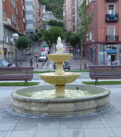 Piso en venta en Plaza de Rekalde, 1, Rekalde Centro, Bilbao - imagen 2 Foto 2 de Piso en venta en Plaza de Rekalde, 1, Rekalde Centro, Bilbao