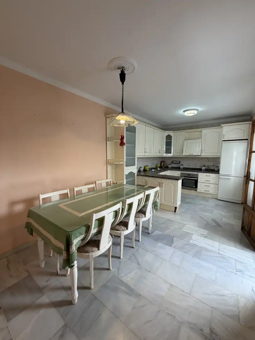 Detached homes for sale in Calle el Salvador, 21, Morón de la Frontera Kitchen of Detached homes for sale in Morón de la Frontera with Air Conditioner, Heating and Private garden