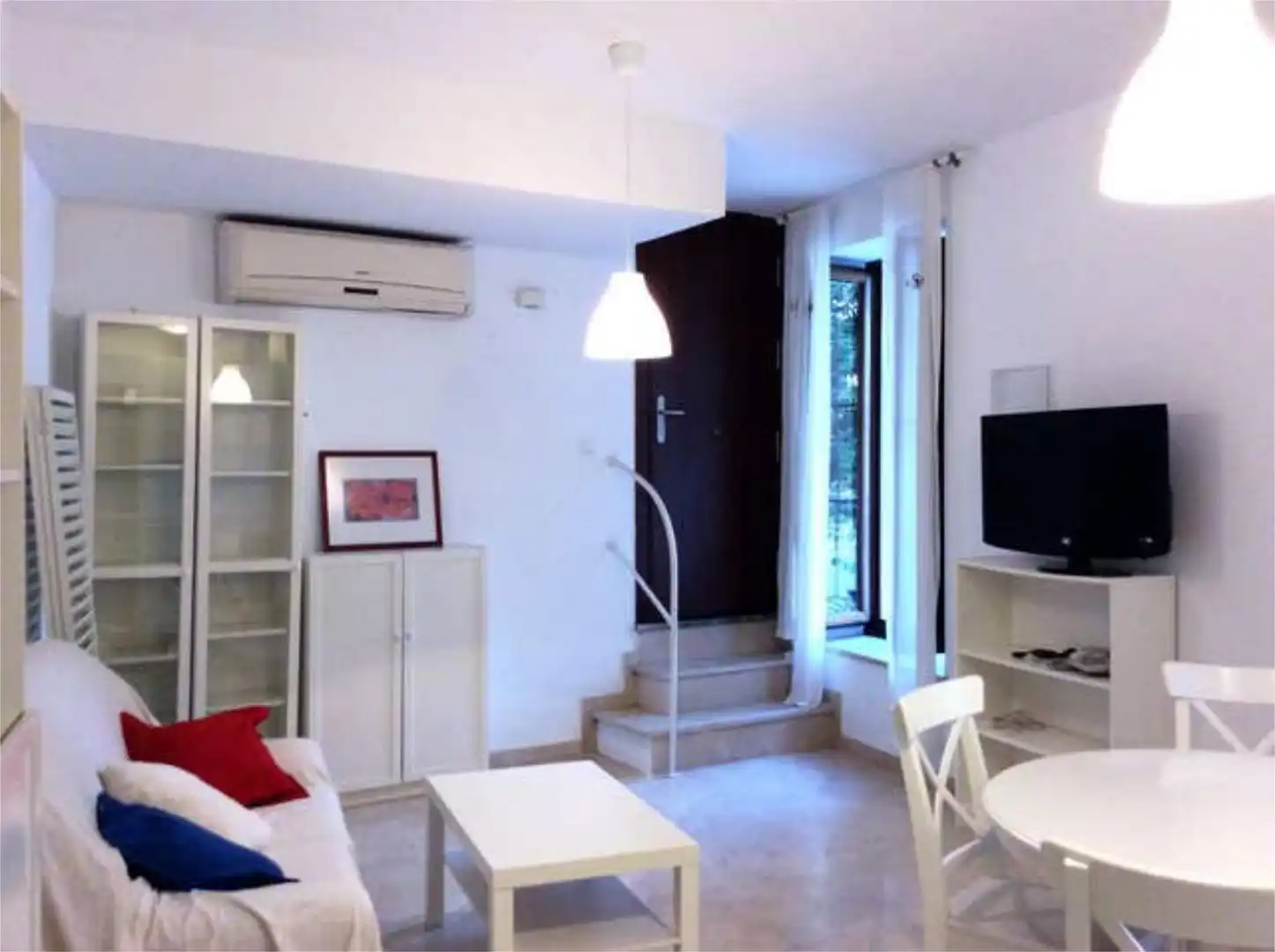 Living room of Apartments for rent in Sevilla  with Storage room