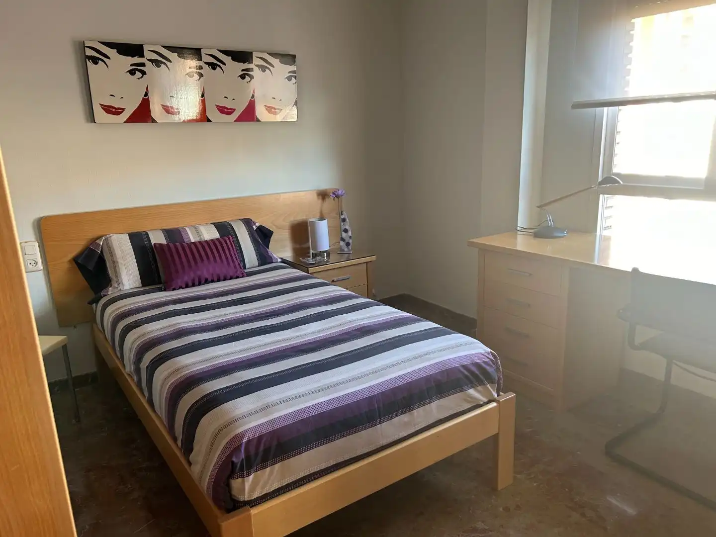 Habitación en Plaza de Vista Alegre, 3, Vista Alegre - Parque Cruz Conde Habitación de Piso para compartir en Córdoba con Aire acondicionado y Amueblado