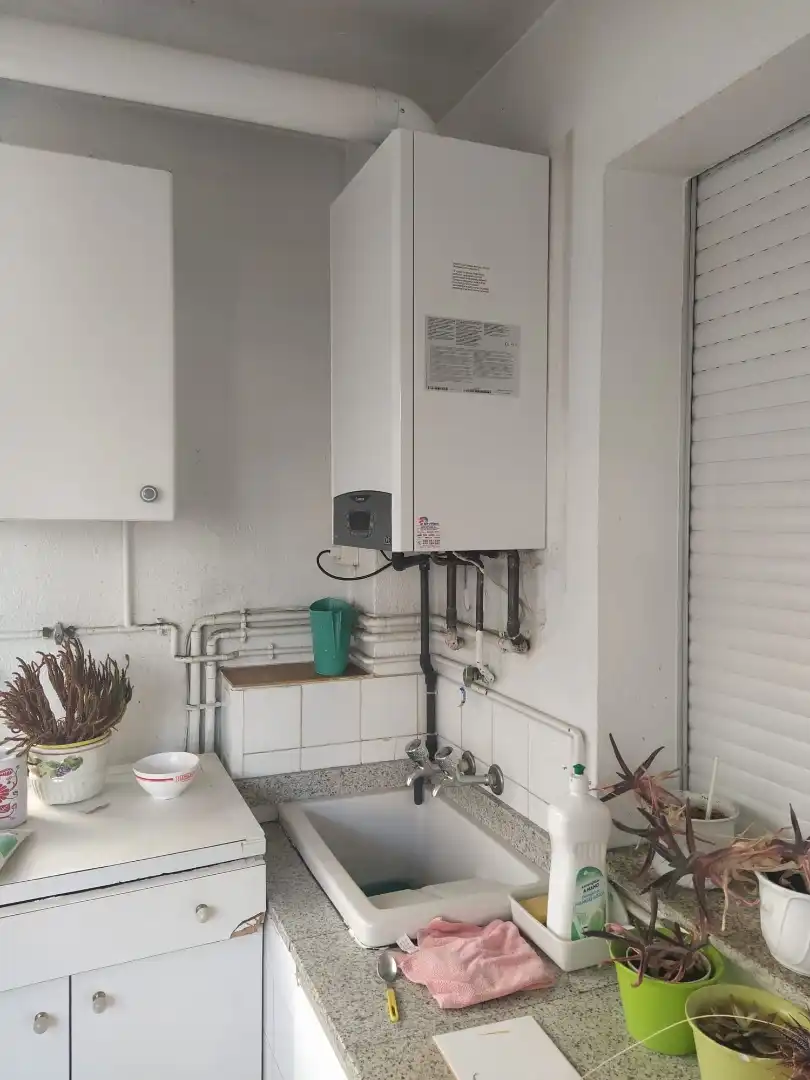 Flat for sale in Avenida Da Coruña, 238, A Piriganlla - Albeiros - Garabolos Kitchen of Flat for sale in Lugo Capital with Terrace and Balcony