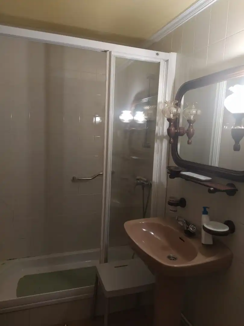 Flat for sale in Avenida Da Coruña, 238, A Piriganlla - Albeiros - Garabolos Bathroom of Flat for sale in Lugo Capital with Terrace and Balcony