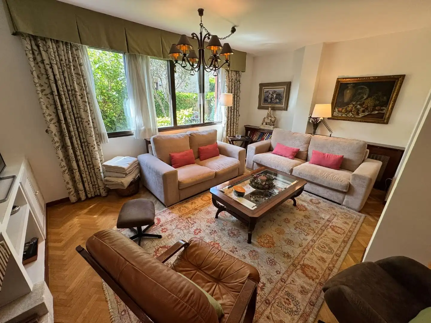 Wohnung zum Verkauf in Calle de Pérez Cidón, 18, Concepción Wohnzimmer von Wohnung zum Verkauf in Madrid mit Heizung, Privatgarten und Parkett