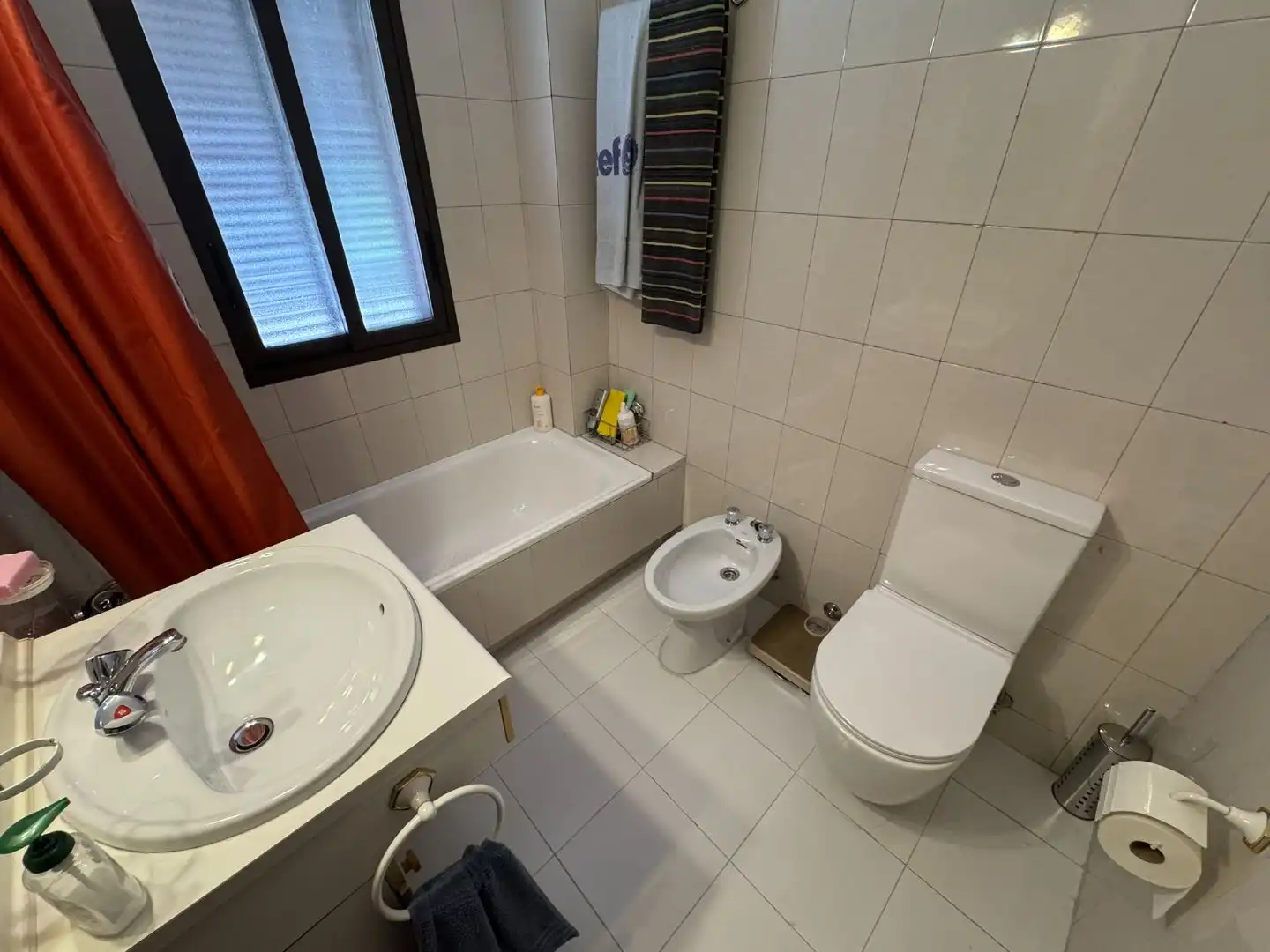 Wohnung zum Verkauf in Calle de Pérez Cidón, 18, Concepción Badezimmer von Wohnung zum Verkauf in Madrid mit Heizung, Privatgarten und Parkett