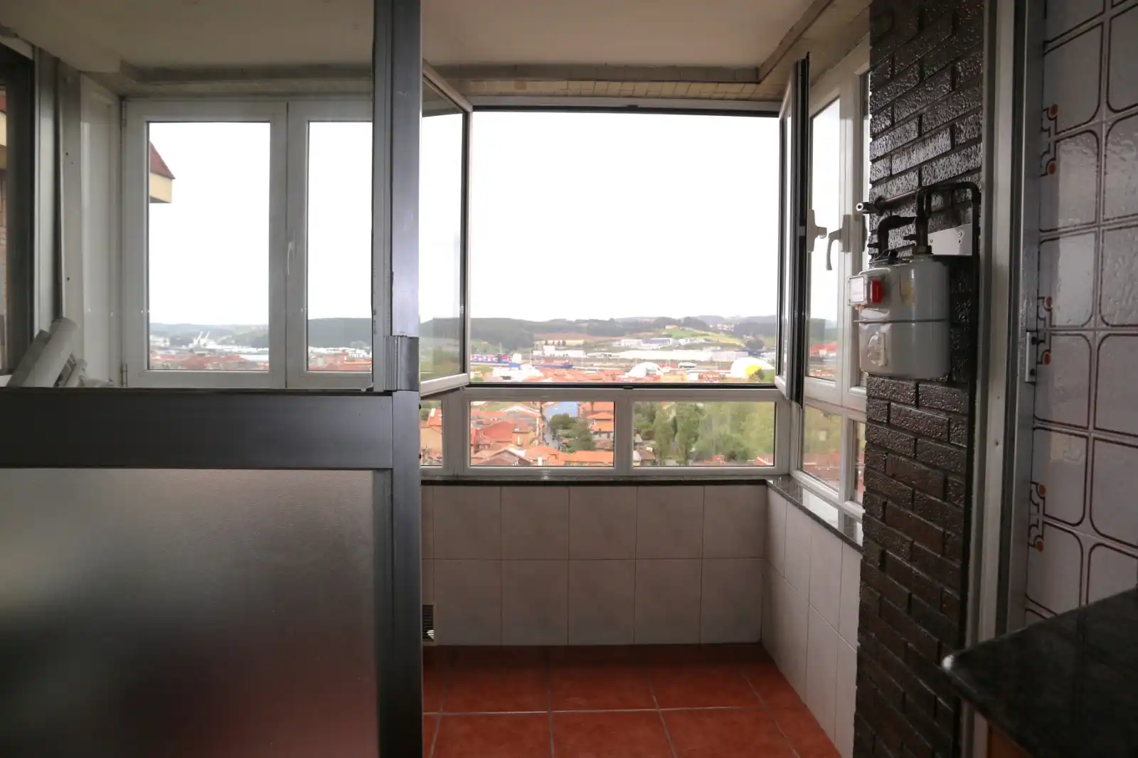 Flat for sale in Avenida Portugal, 15, Avilés Balcony of Flat for sale in Avilés with Balcony