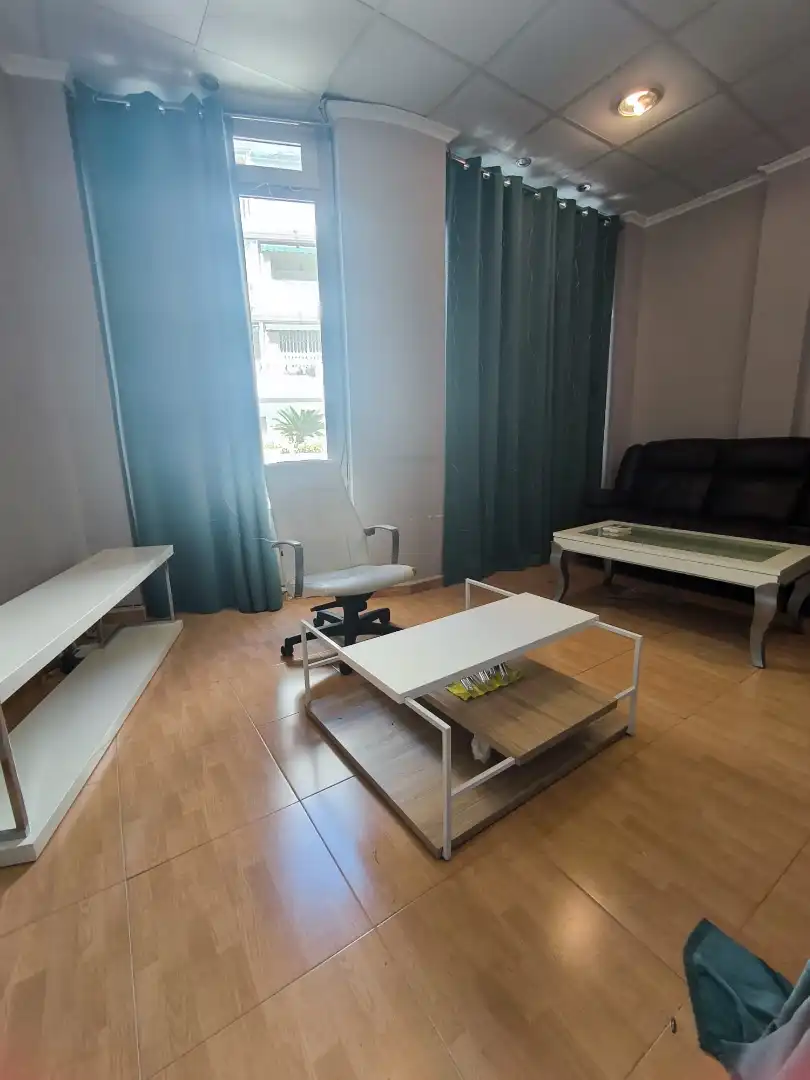 Wohnzimmer von Geschaftsraum zum Verkauf in Torrevieja mit Klimaanlage