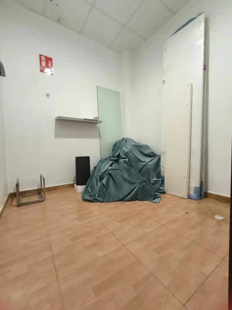Schlafzimmer von Geschaftsraum zum Verkauf in Torrevieja mit Klimaanlage
