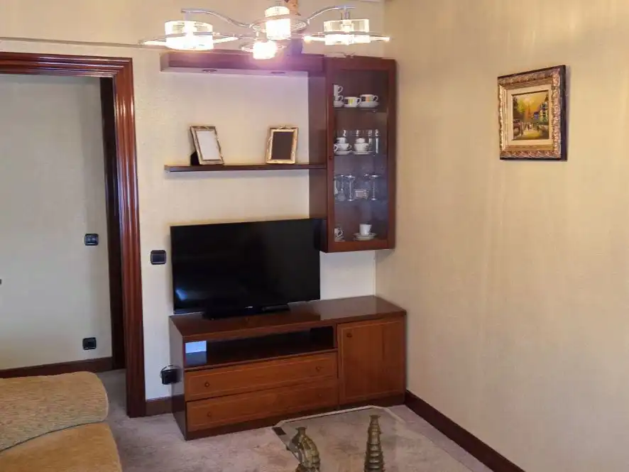 Piso en venta en Kandela Zubieta Kalea, 31, Centro Urbano - Hirigunea Sala de estar de Piso en venta en Leioa con Terraza y Balcón