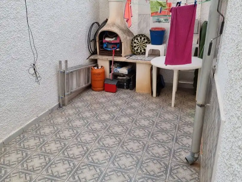 Einfamilien-Reihenhaus zur Miete in Calle Río Sena, 12, Los Cuarteros Einfamilien-Reihenhaus zur Miete in San Pedro del Pinatar mit Klimaanlage, Heizung und Privatgarten