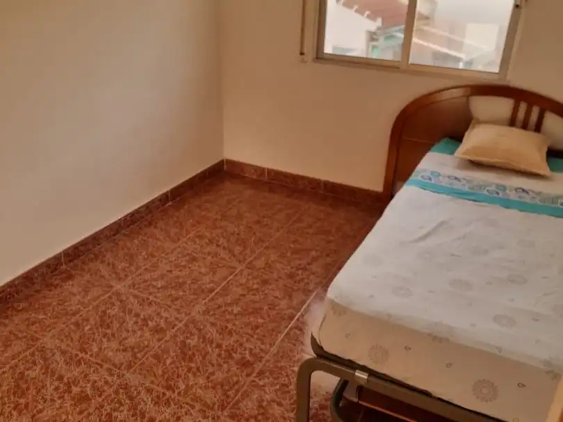 Einfamilien-Reihenhaus zur Miete in Calle Río Sena, 12, Los Cuarteros Schlafzimmer von Einfamilien-Reihenhaus zur Miete in San Pedro del Pinatar mit Klimaanlage, Heizung und Privatgarten