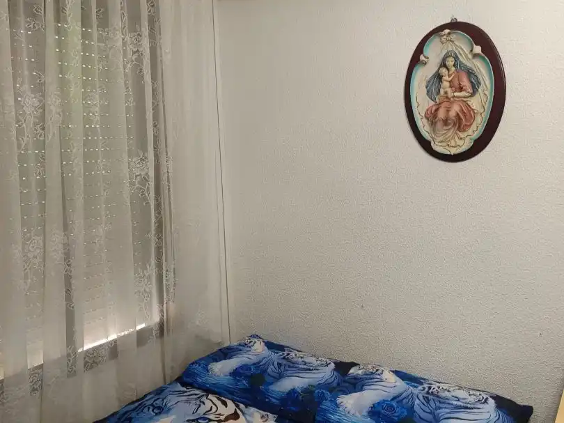 Habitació a Calle del Carmen, 9, Centro Dormitori de Pis per a compartir en Aranjuez amb Aire condicionat, Calefacció i Moblat