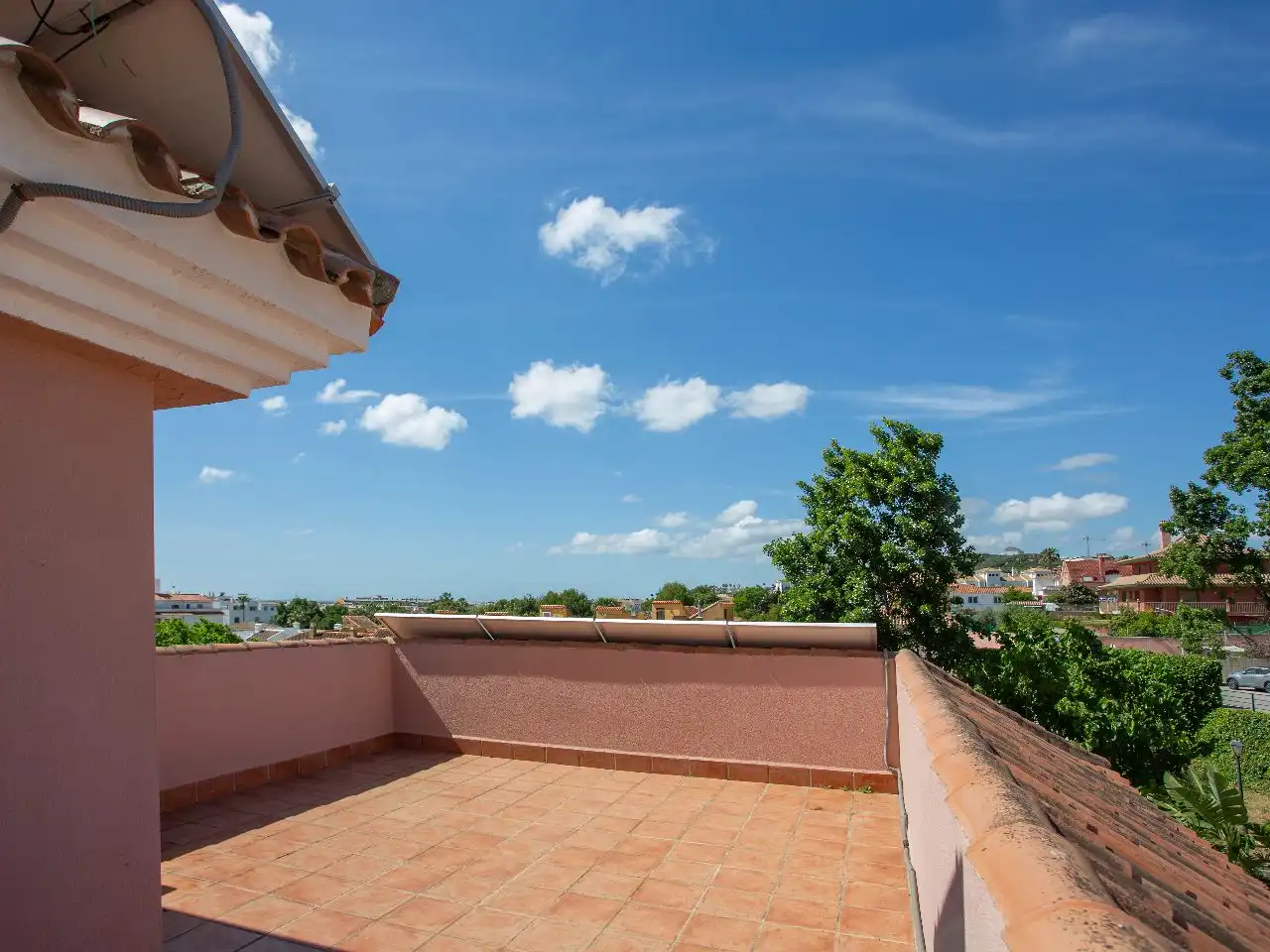 Terrassa de Casa o xalet en venda en Manilva amb Aire condicionat, Terrassa i Piscina
