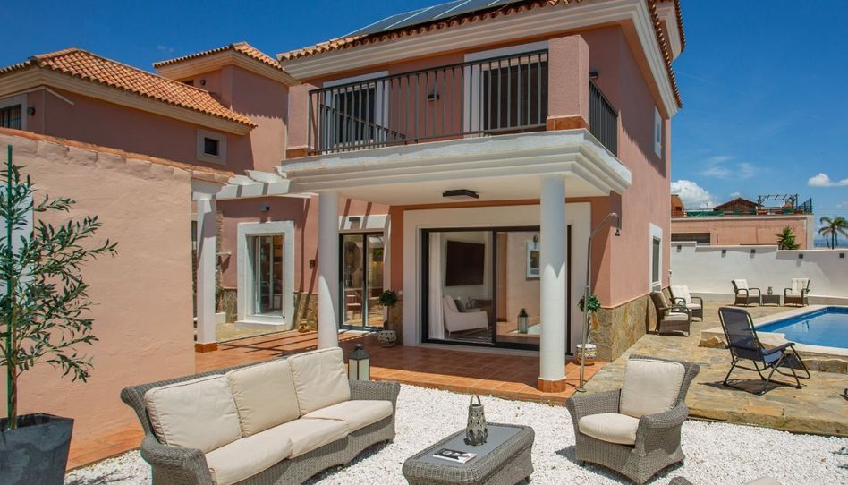 Houses for sale in Calle Miguel de Unamuno, 30, San Luis de Sabinillas, Manilva - image 1 Photo 1 of Houses for sale in Calle Miguel de Unamuno, 30, San Luis de Sabinillas, Manilva