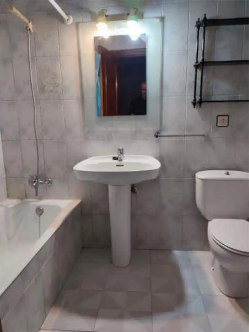 Baño de Piso en venta en Valle de Mena con Terraza