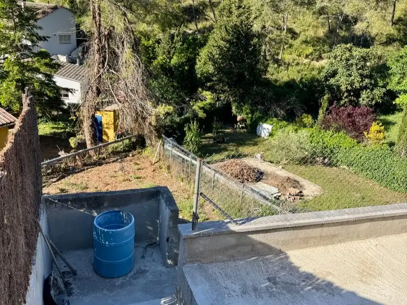 Wohnung zum Verkauf in Canyelles mit Klimaanlage, Privatgarten und Terrasse