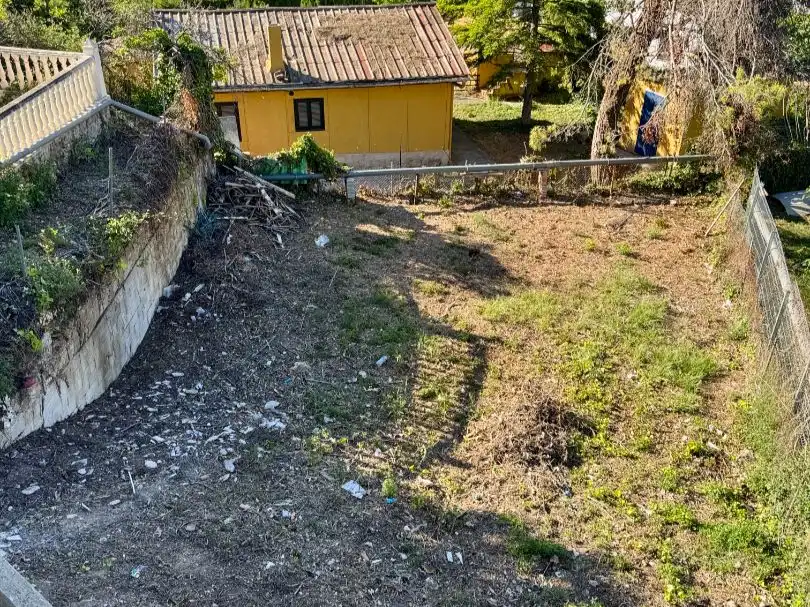 Wohnung zum Verkauf in Canyelles mit Klimaanlage, Privatgarten und Terrasse