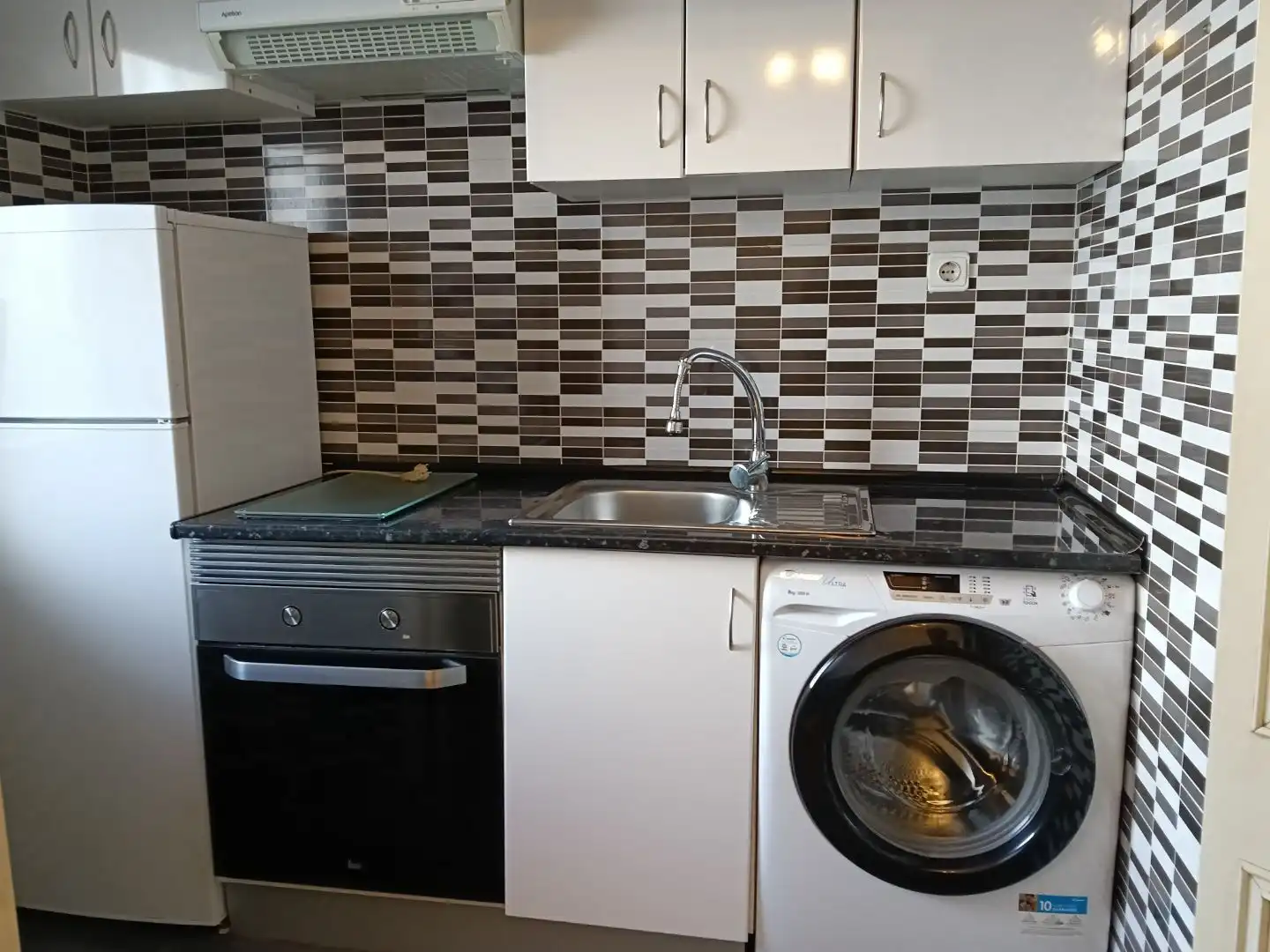 Kitchen of Flat for sale in  Madrid Capital  with Terrace and Swimming Pool