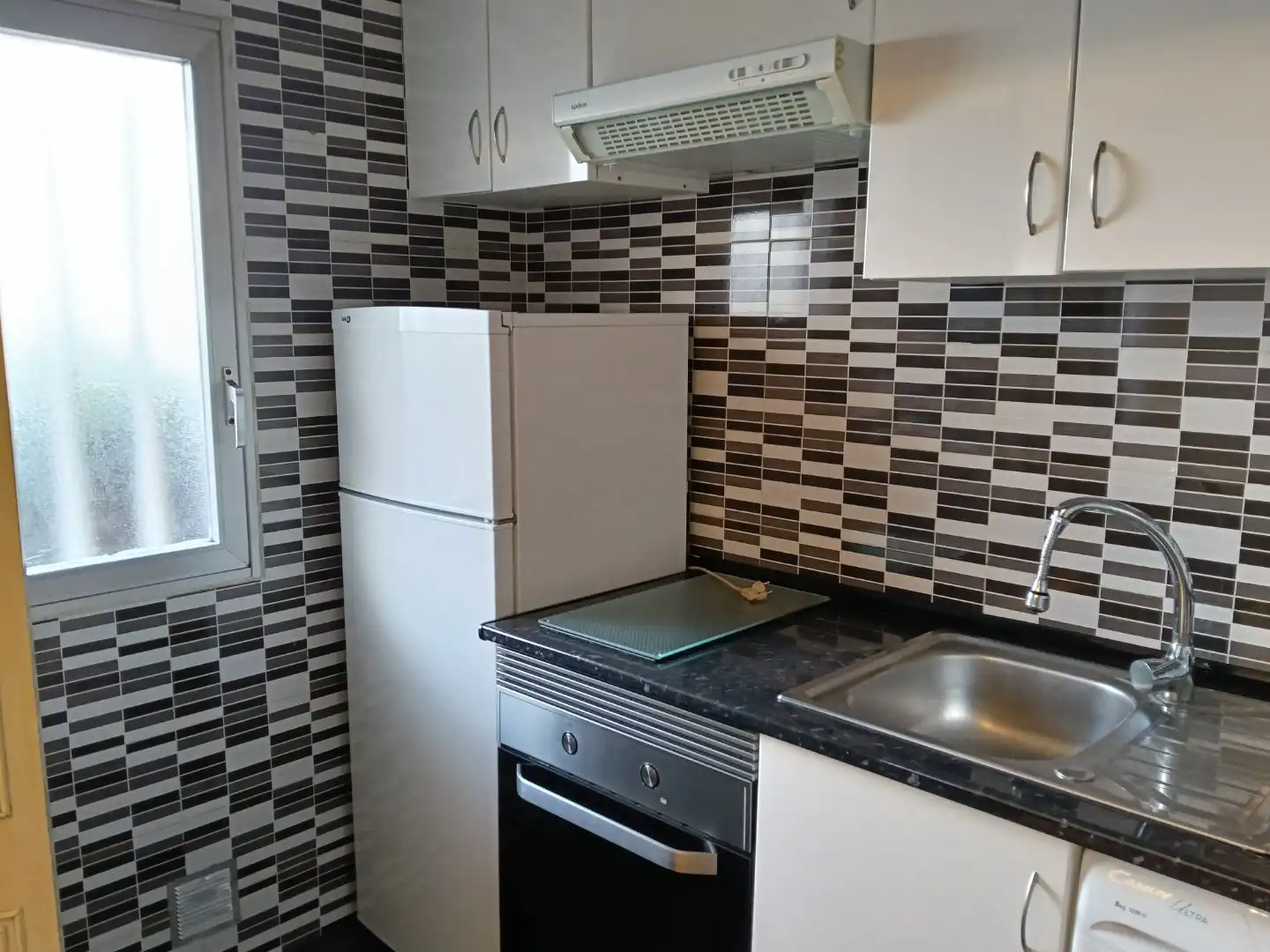 Kitchen of Flat for sale in  Madrid Capital  with Terrace and Swimming Pool