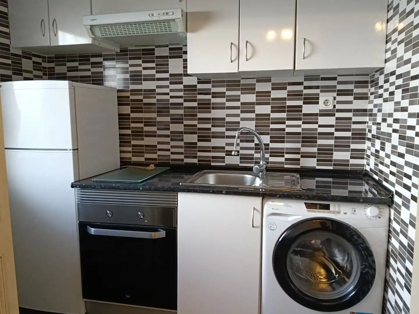 Kitchen of Flat for sale in  Madrid Capital  with Terrace and Swimming Pool