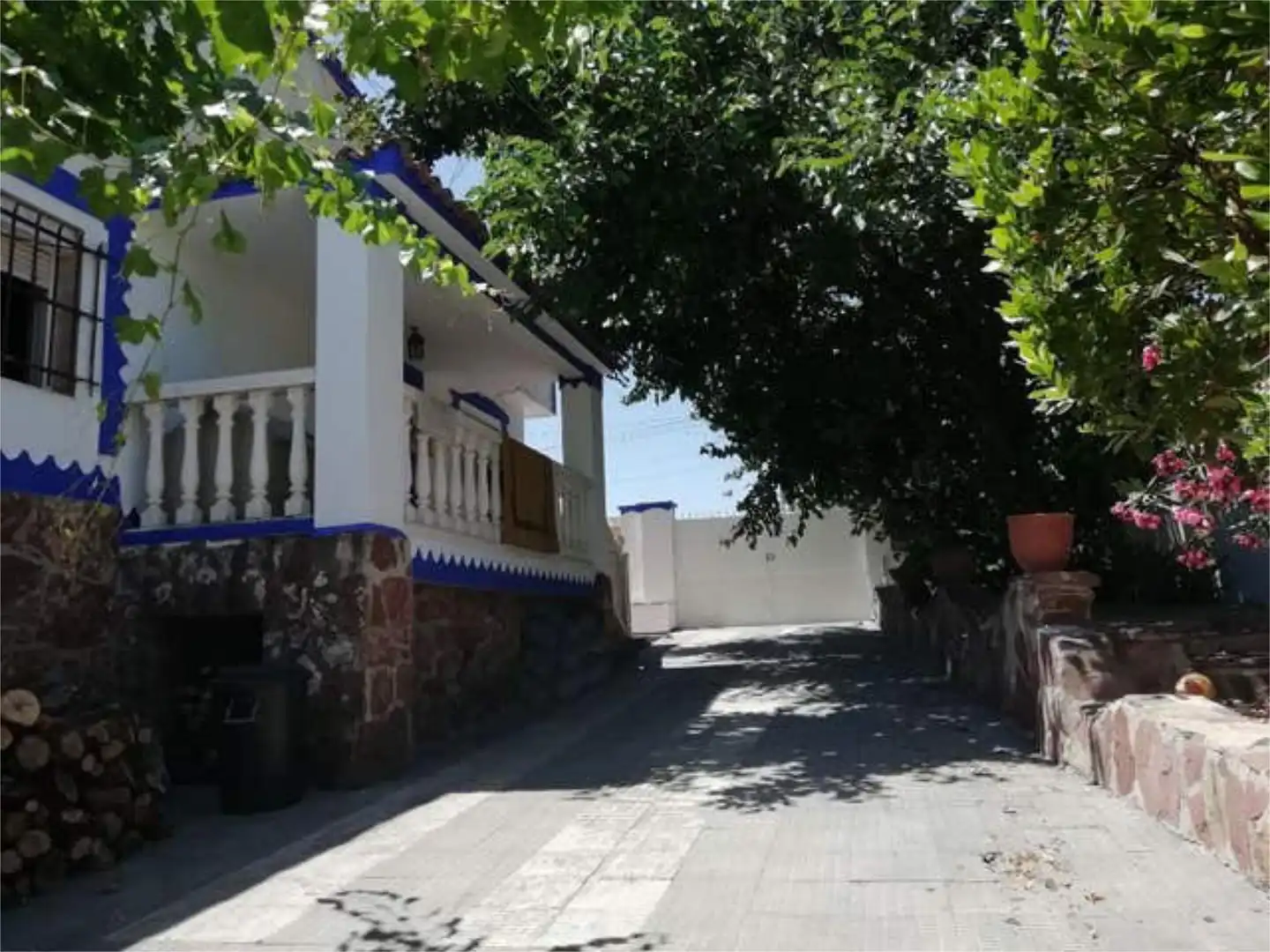 Casa adosada en venta en Parque Guadarrama Vista exterior de Casa adosada en venta en Móstoles con Calefacción, Jardín privado y Terraza