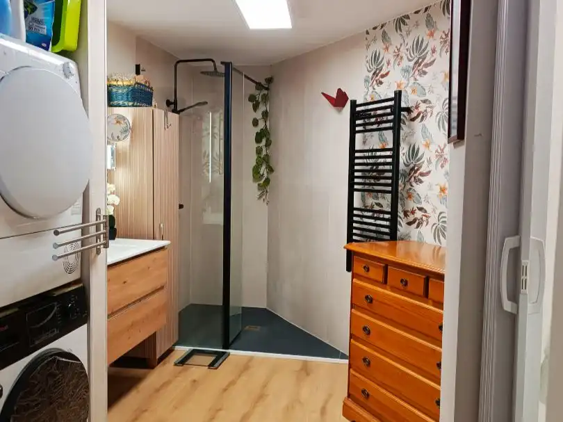 Apartamento de alquiler en Calle Virgen de las Injurias, 8, Goteta Baño de Apartamento de alquiler en Alicante / Alacant con Aire acondicionado, Calefacción y Parquet