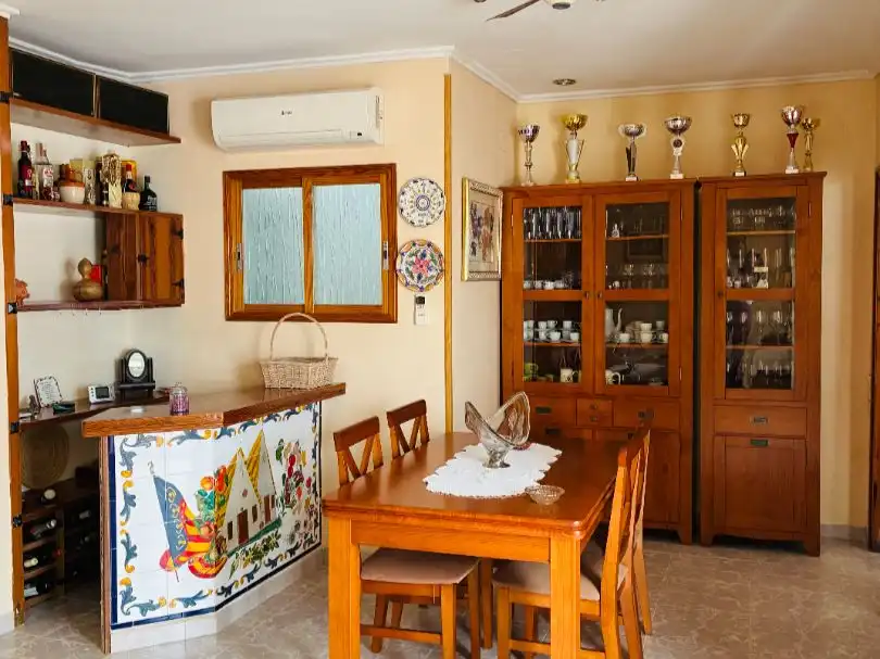 Planta baja en venta en Carrer Cabo Garcia, 32, Almoines Comedor de Planta baja en venta en Almoines con Aire acondicionado