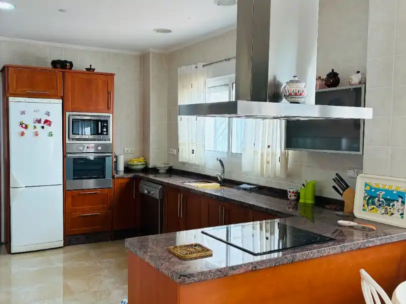 Planta baja en venta en Carrer Cabo Garcia, 32, Almoines Cocina de Planta baja en venta en Almoines con Aire acondicionado