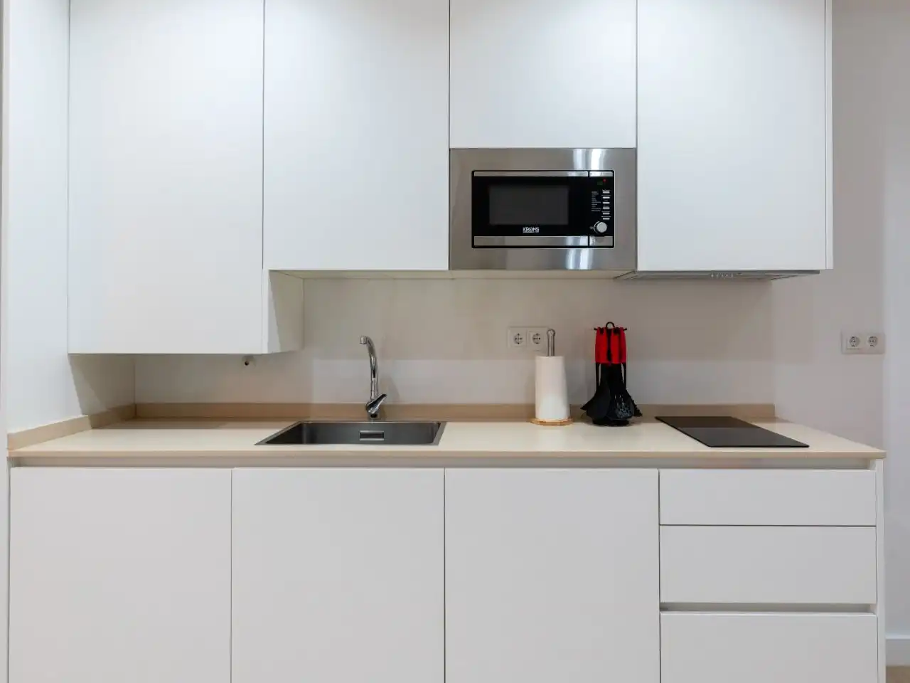 Apartament de lloguer a Calle San Bernardo, 24, San Bernardo Cuina de Apartament de lloguer en Sevilla amb Aire condicionat, Calefacció i Parquet