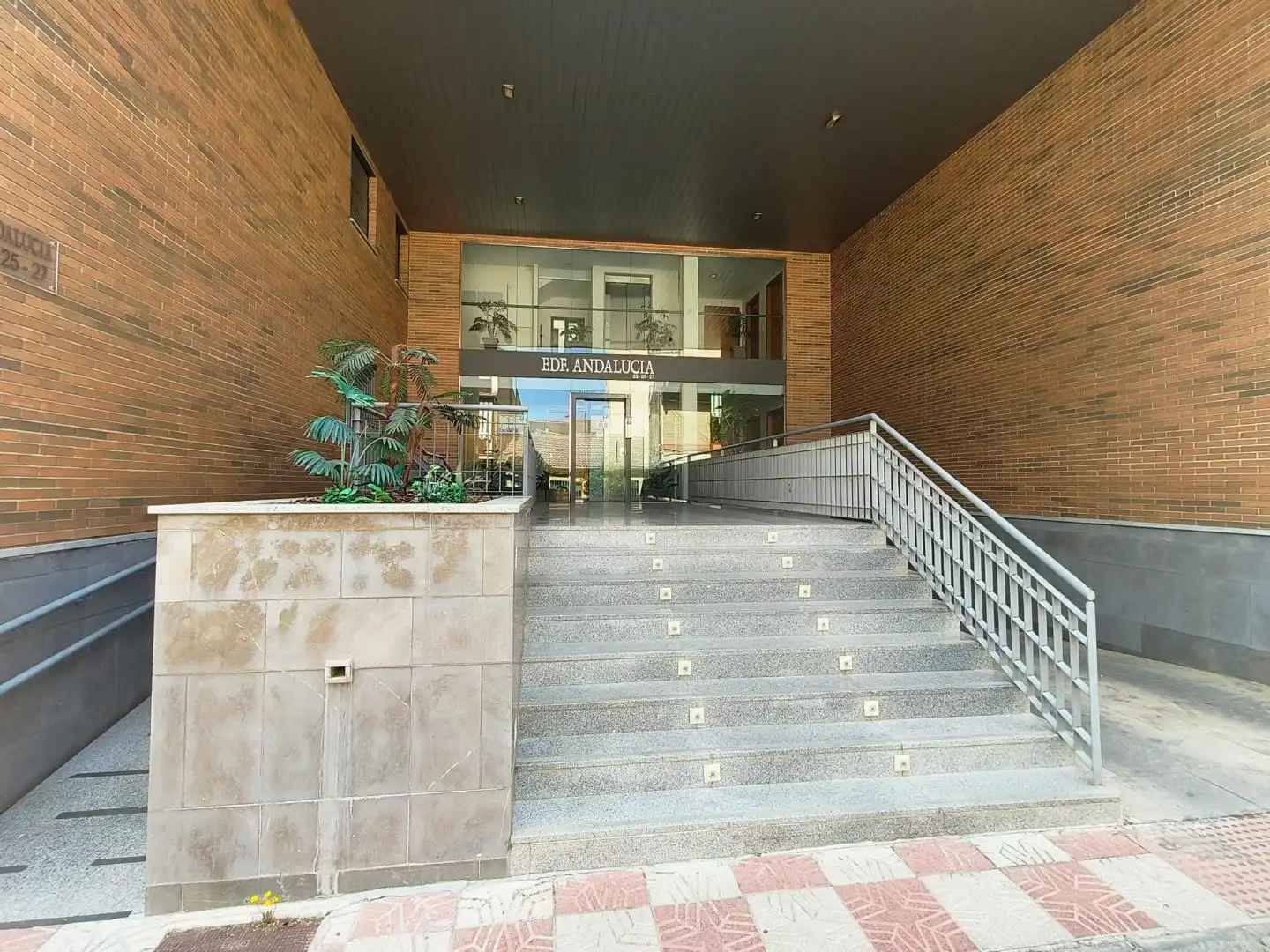 Wohnung zum Verkauf in Calle Palencia, 23, Las Tres Cruces Wohnung zum Verkauf in Armilla mit Klimaanlage