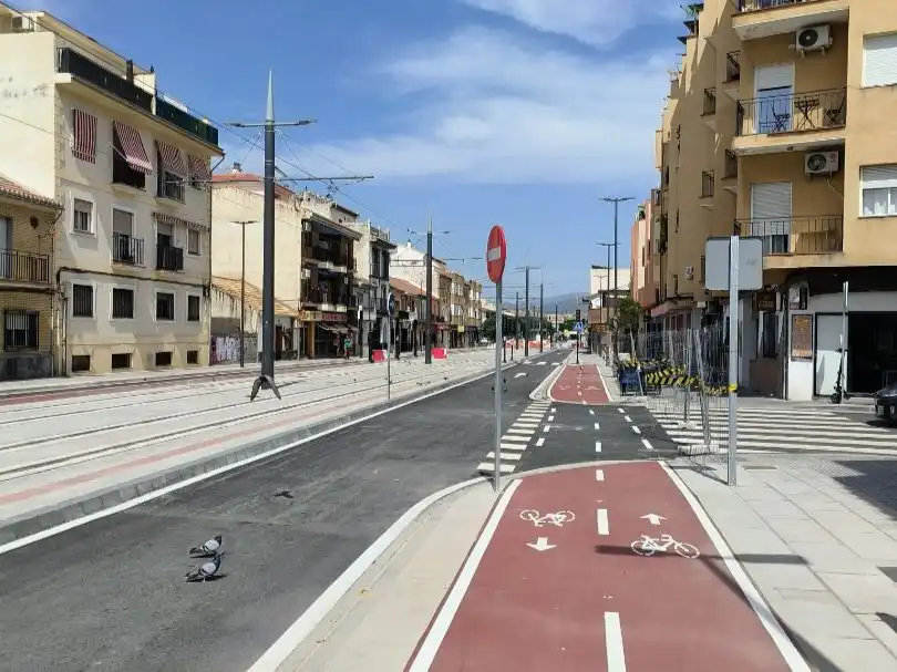 Wohnung zum Verkauf in Calle Palencia, 23, Las Tres Cruces Außenansicht von Wohnung zum Verkauf in Armilla mit Klimaanlage