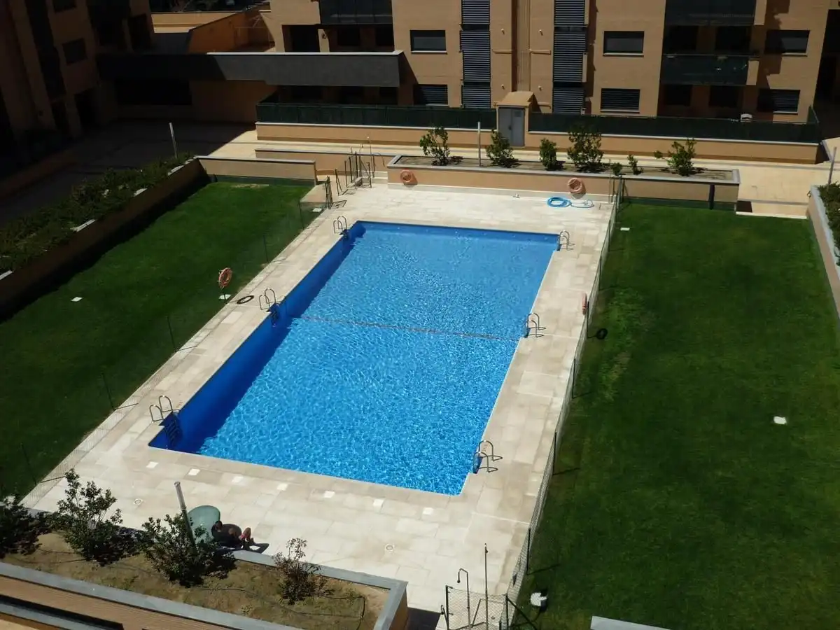Piso de alquiler en Avenida de la Democracia, 9, Urbanizaciones Piscina de Piso de alquiler en Rivas-Vaciamadrid con Aire acondicionado, Calefacción y Parquet