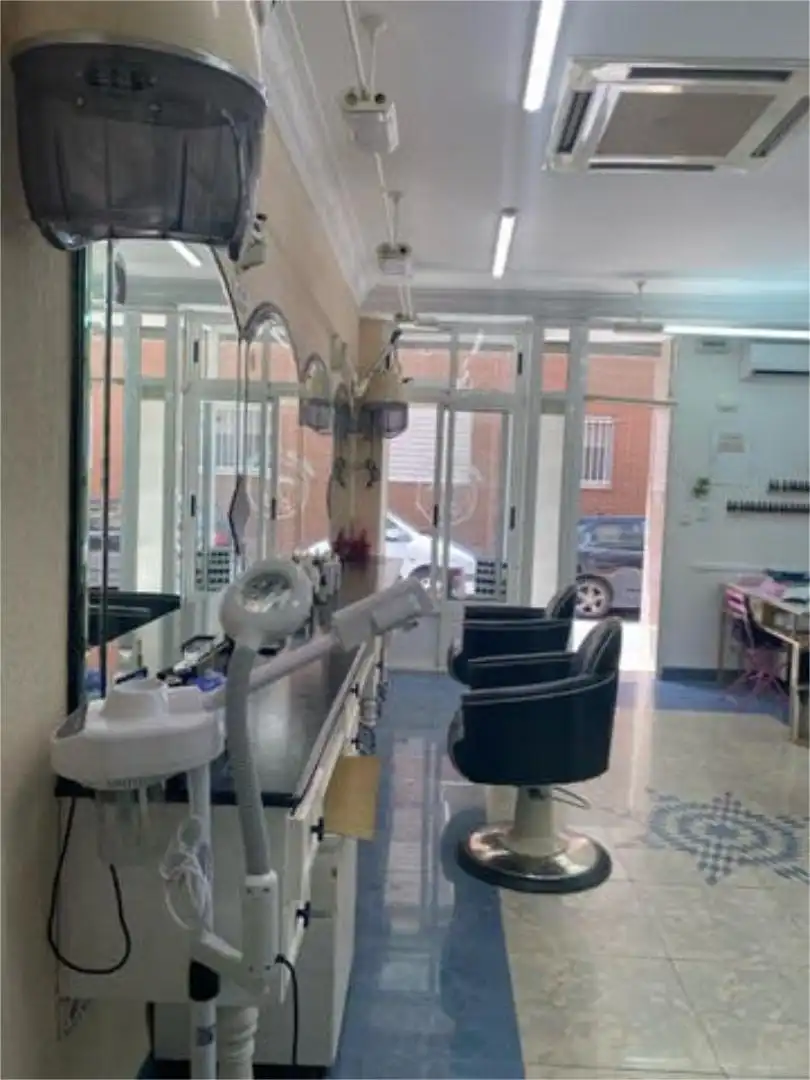 Office for rent in Carolinas Altas Office for rent in Alicante / Alacant with Air Conditioner