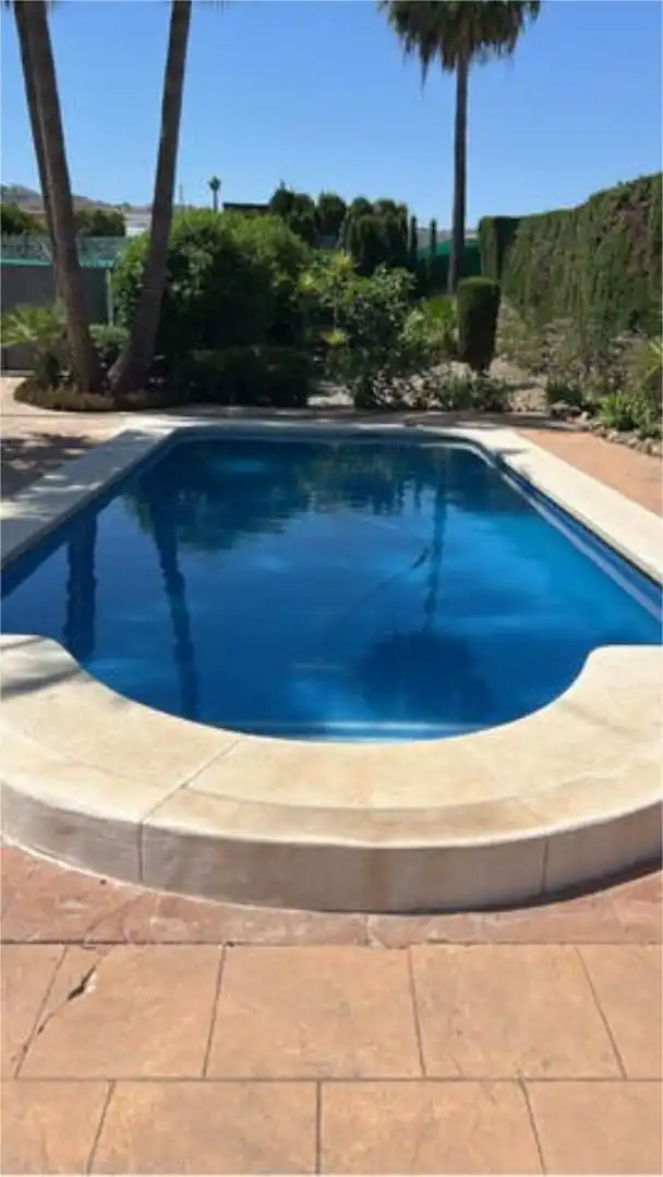 Piscina de Casa adosada de lloguer en Cártama amb Jardí privat, Piscina i Moblat