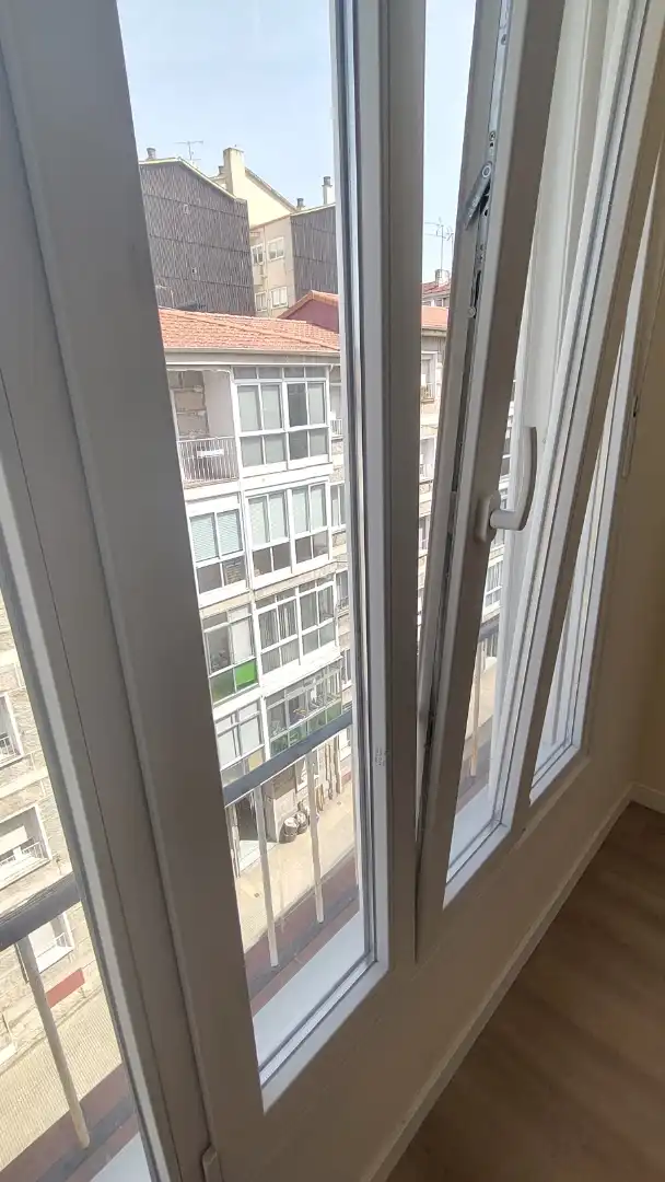Wohnung zum Verkauf in Rúa Nosa Señora Do Viso, 13, Posío Terrasse von Wohnung zum Verkauf in Ourense Capital mit Balkon