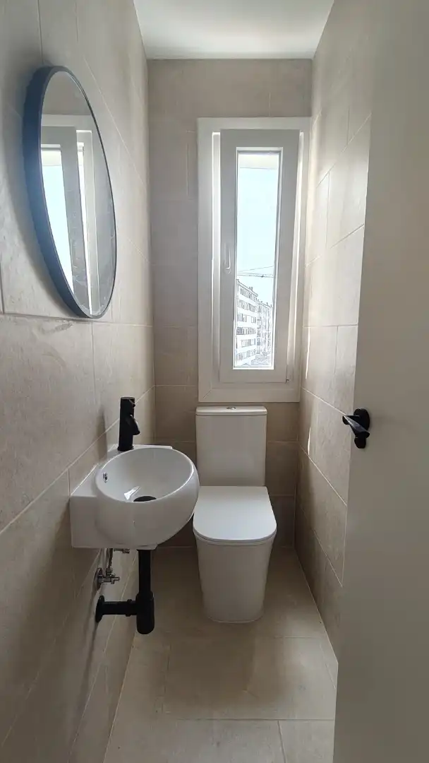 Wohnung zum Verkauf in Rúa Nosa Señora Do Viso, 13, Posío Badezimmer von Wohnung zum Verkauf in Ourense Capital mit Balkon